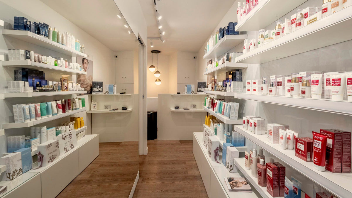 Boutique de l'institut Polymedo : produits Guinot et Thalion, Paris 17e